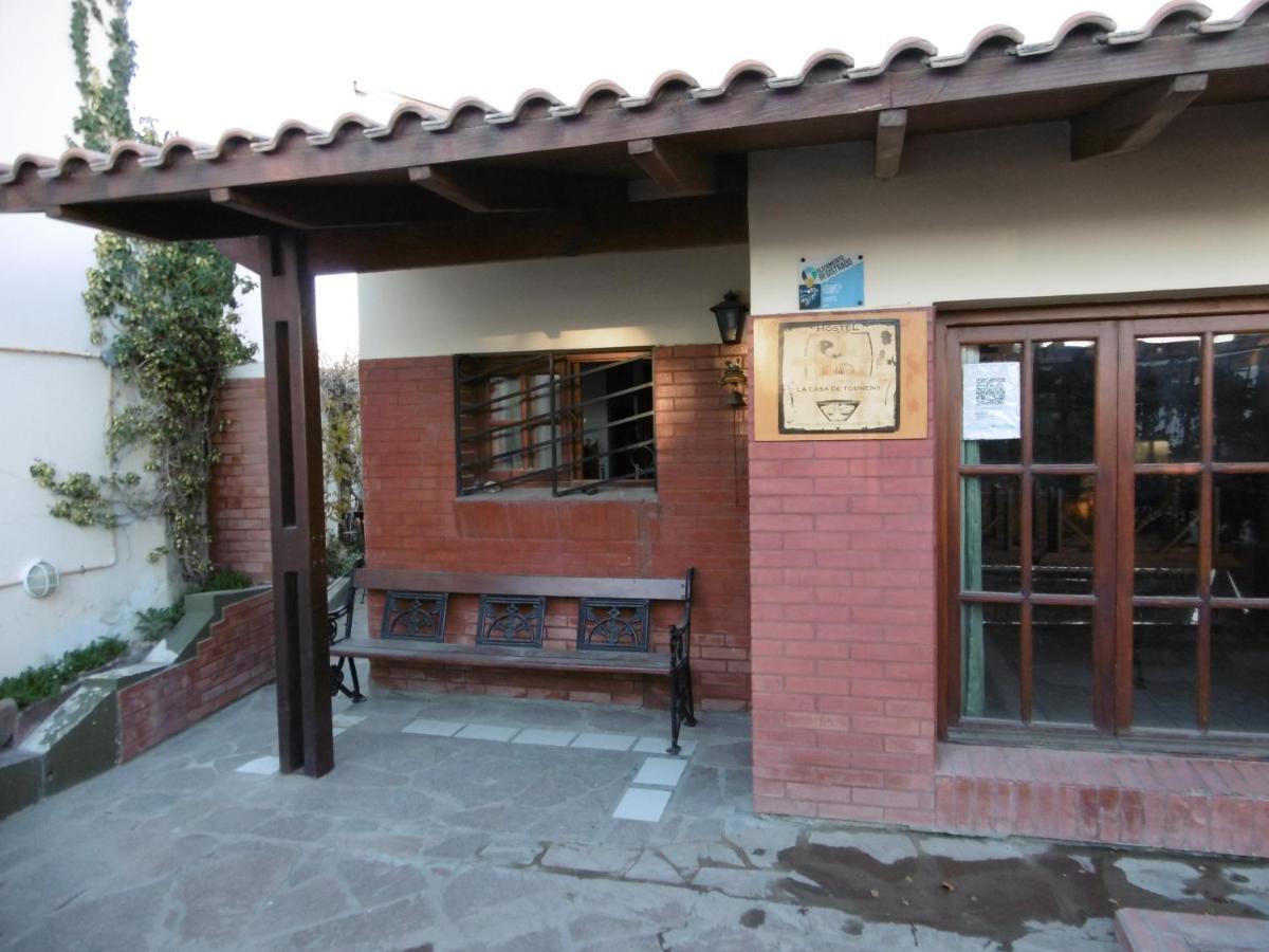 Hostel La Casa De Tounens ปูแอร์โตมาดริน ภายนอก รูปภาพ